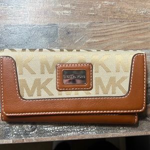 Michael Kors Wallet NWT
